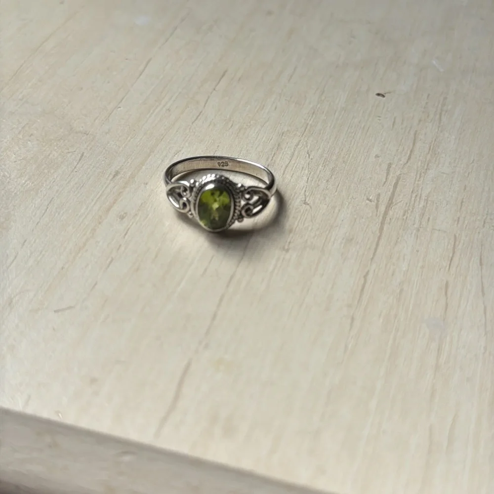 Crystal ring - Picture 2 of 2